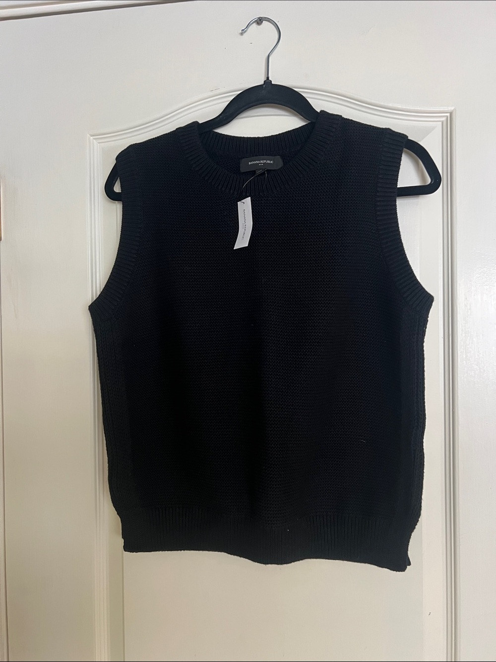 Banana Republic Black Knit Crewneck Sweater Vest